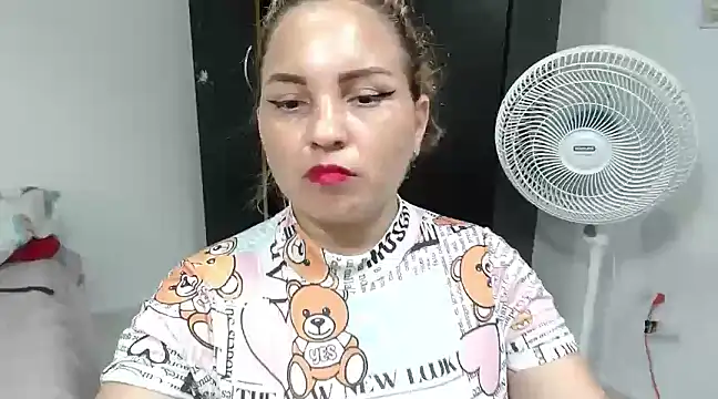 Snapshot of Agatha_browser chatting on March 21, 2:29 pm Agatha browser online show from March 21, 2:29 pm