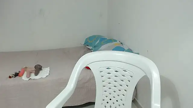 Snapshot of Agatha_browser chatting on November 16, 2:33 pm Agatha browser online show from November 16, 2:33 pm