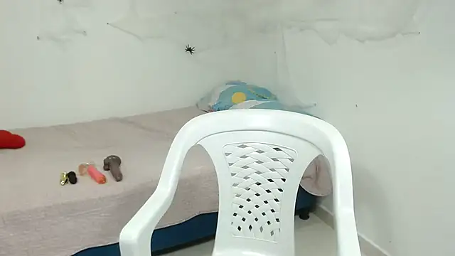 Snapshot of Agatha_browser chatting on October 23, 12:37 pm Agatha browser online show from October 23, 12:37 pm