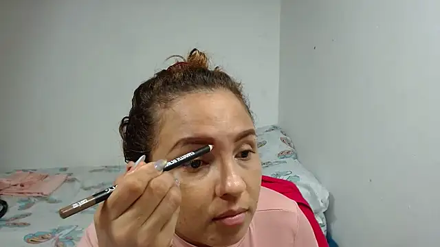 Snapshot of Agatha_browser chatting on February 2, 1:10 pm Agatha browser online show from February 2, 1:10 pm