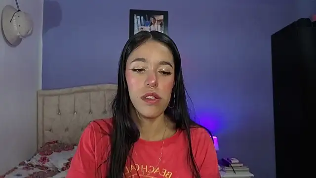 stephania t online show from May 26, 4:05 pm