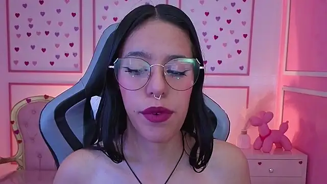 stephania t online show from October 8, 12:39 pm