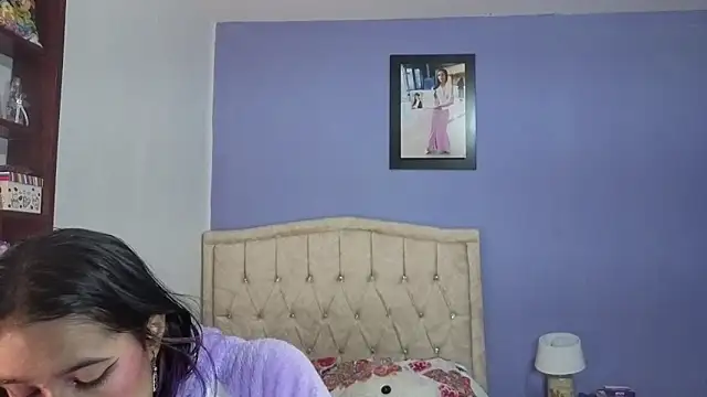 stephania t online show from May 7, 3:48 pm