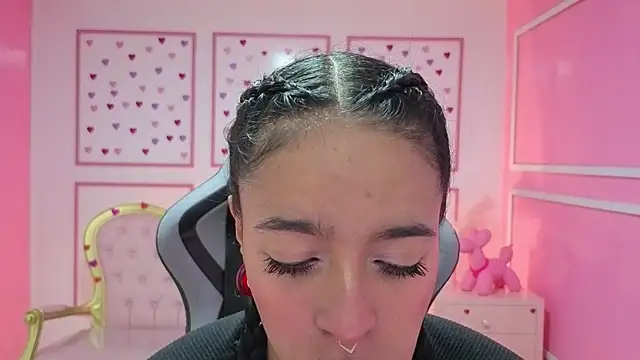 Snapshot of stephania_t chatting on September 27, 12:33 pm stephania t online show from September 27, 12:33 pm