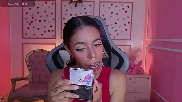 Snapshot of stephania_t chatting on November 14, 11:58 am stephania t online show from November 14, 11:58 am