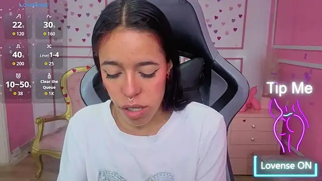 Snapshot of stephania_t chatting on December 15, 12:33 pm stephania t online show from December 15, 12:33 pm