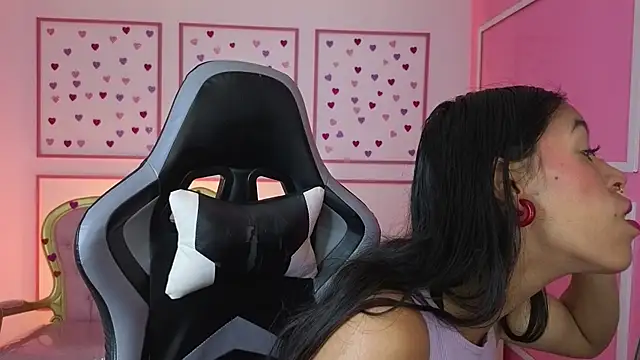 stephania t online show from September 24, 11:39 am