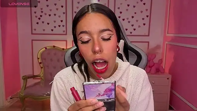 Snapshot of stephania_t chatting on November 13, 11:47 am stephania t online show from November 13, 11:47 am