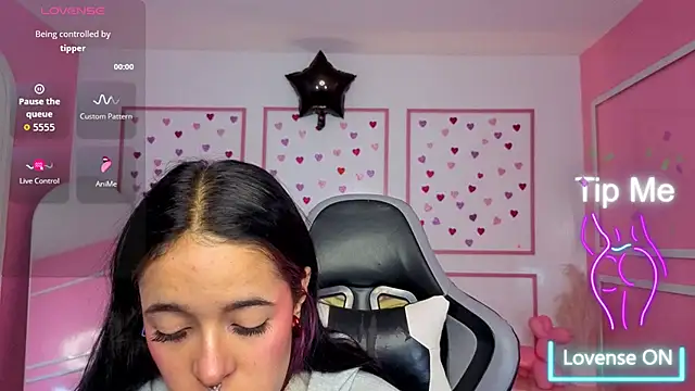 stephania t online show from January 17, 12:09 pm