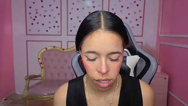 stephania t online show from January 7, 11:59 am