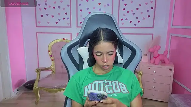 stephania t online show from February 9, 12:25 pm