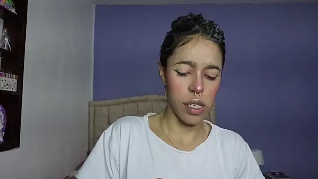 stephania t online show from May 8, 3:05 pm