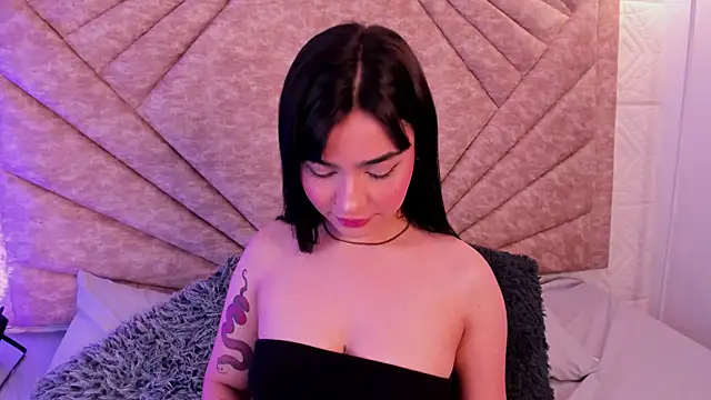 ConnieFontane online show from March 1, 4:37 am