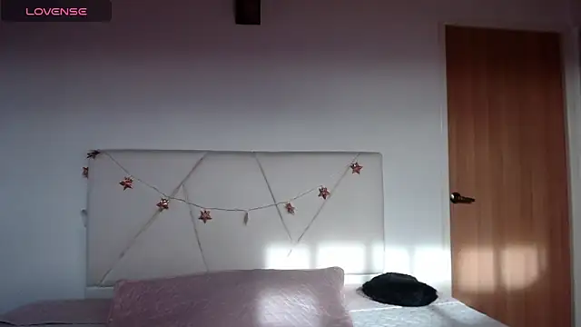 Snapshot of julz_03 chatting on November 10, 12:10 pm julz 03 online show from November 10, 12:10 pm