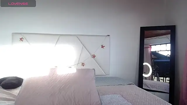 Snapshot of julz_03 chatting on December 3, 12:04 pm julz 03 online show from December 3, 12:04 pm