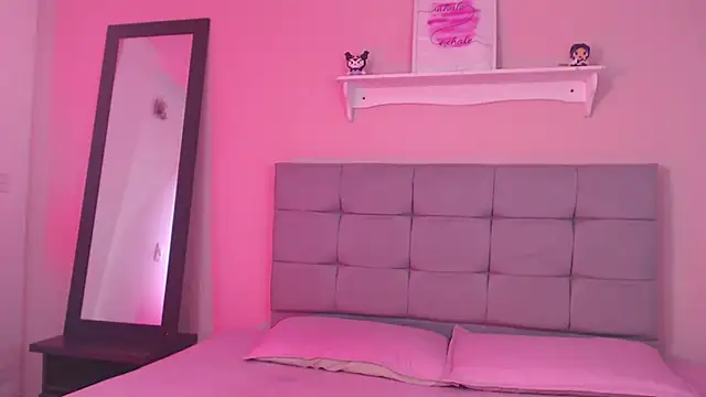 julz 03 online show from February 4, 10:16 pm