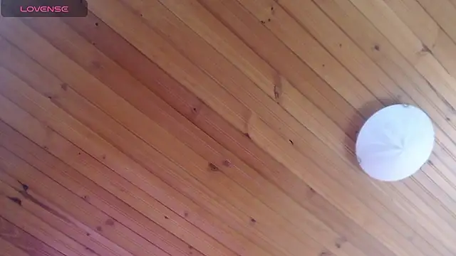 Snapshot of julz_03 chatting on November 12, 11:47 am julz 03 online show from November 12, 11:47 am