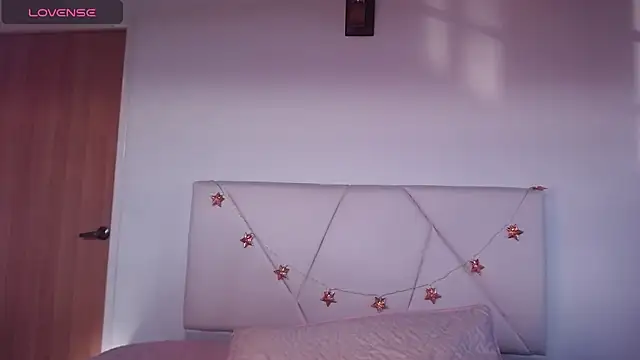 Snapshot of julz_03 chatting on November 22, 1:10 pm julz 03 online show from November 22, 1:10 pm