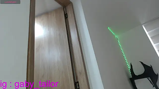 Gaby Tailor online show from November 5, 2:09 pm