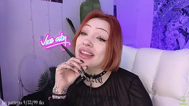 violetviolator online show from February 15, 8:46 am