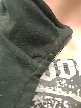 Snapshot of azurecrabing chatting on December 25, 2:35 am azurecrabing online show from December 25, 2:35 am