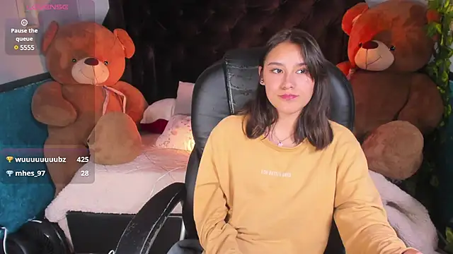 Snapshot of _Sophie__miller chatting on March 10, 11:27 pm Sophie miller online show from March 10, 11:27 pm