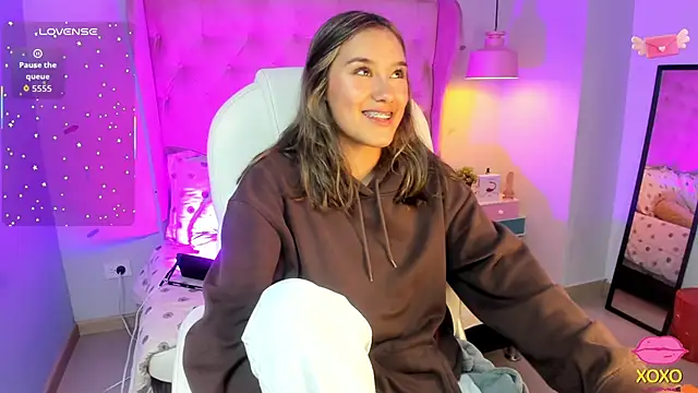 Snapshot of _Sophie__miller chatting on November 20, 8:09 pm Sophie miller online show from November 20, 8:09 pm