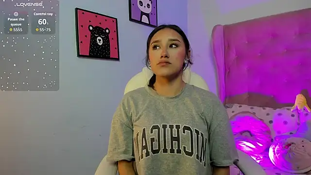 Snapshot of _Sophie__miller chatting on September 29, 10:26 pm Sophie miller online show from September 29, 10:26 pm