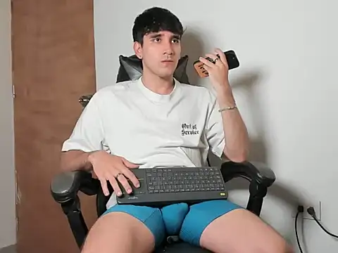 leo030809 online show from March 19, 11:05 pm