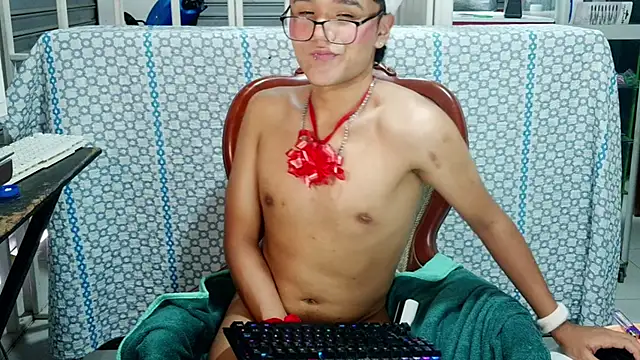 Snapshot of Baby_Cream chatting on December 21, 12:59 pm Baby Cream online show from December 21, 12:59 pm