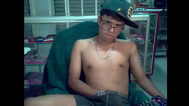 Snapshot of Baby_Cream chatting on December 7, 8:49 am Baby Cream online show from December 7, 8:49 am