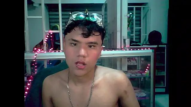 Snapshot of Baby_Cream chatting on December 9, 7:06 am Baby Cream online show from December 9, 7:06 am