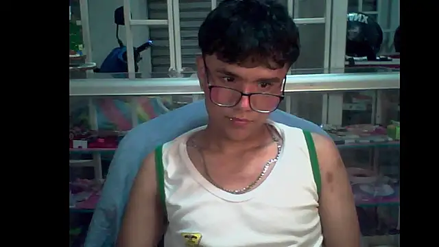 Snapshot of Baby_Cream chatting on December 13, 7:47 am Baby Cream online show from December 13, 7:47 am