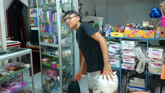 Snapshot of Baby_Cream chatting on March 18, 6:28 am Baby Cream online show from March 18, 6:28 am