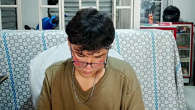 Snapshot of Baby_Cream chatting on December 19, 7:51 am Baby Cream online show from December 19, 7:51 am