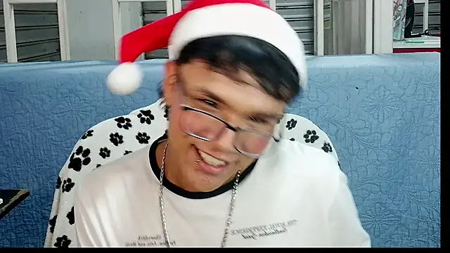 Snapshot of Baby_Cream chatting on December 16, 7:37 am Baby Cream online show from December 16, 7:37 am