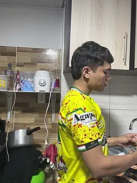 Snapshot of Baby_Cream chatting on December 18, 12:16 am Baby Cream online show from December 18, 12:16 am