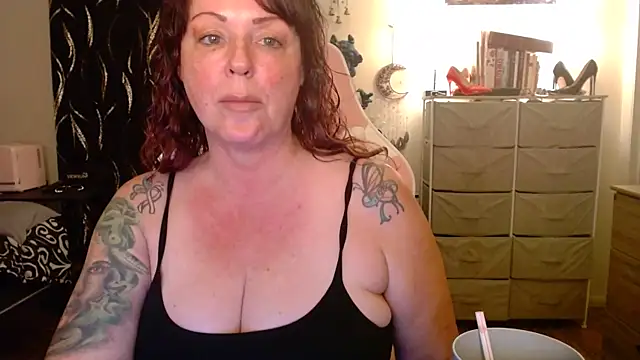 Nikkimastersgirl1091 online show from April 9, 1:51 am