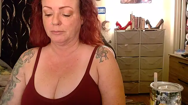 Nikkimastersgirl1091 online show from November 3, 3:15 pm