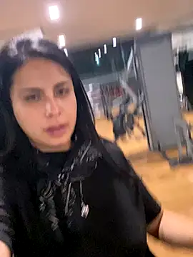 Snapshot of Effyvice13 chatting on November 12, 8:29 am Effyvice13 online show from November 12, 8:29 am