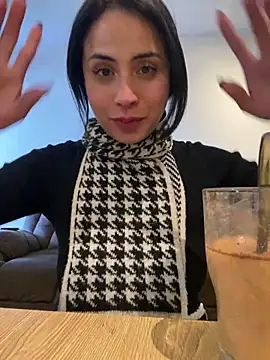 Effyvice13 online show from February 6, 3:52 pm