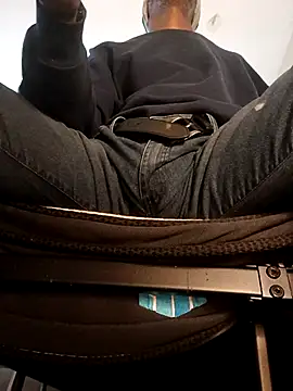 BuirdlyVerse online show from April 19, 9:28 pm