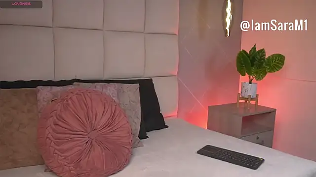 SaraMonroe1 online show from March 7, 11:27 am