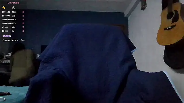 Snapshot of Donstark6669 chatting on October 7, 7:53 am Donstark6669 online show from October 7, 7:53 am