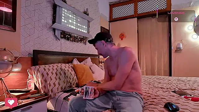 unclestefansdick online show from January 9, 9:55 pm