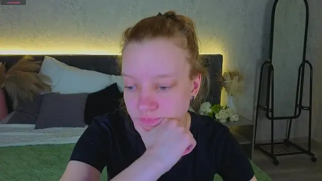 Michelle Blond online show from April 5, 9:38 am