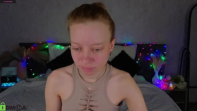 Snapshot of Michelle_Blond chatting on May 13, 1:12 am Michelle Blond online show from May 13, 1:12 am