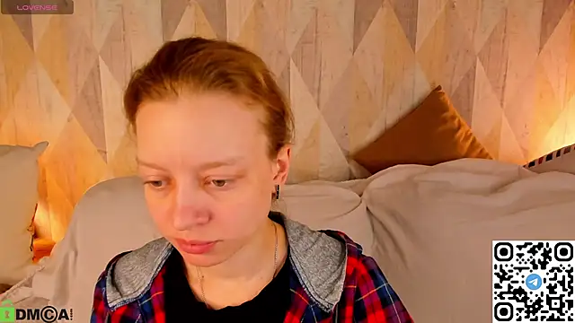 Snapshot of Michelle_Blond chatting on May 28, 1:02 am Michelle Blond online show from May 28, 1:02 am