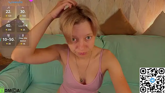Snapshot of Michelle_Blond chatting on July 10, 1:05 am Michelle Blond online show from July 10, 1:05 am