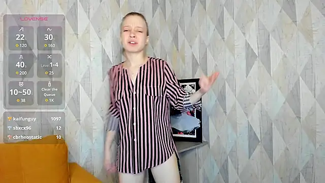 Snapshot of Michelle_Blond chatting on February 21, 1:11 pm Michelle Blond online show from February 21, 1:11 pm